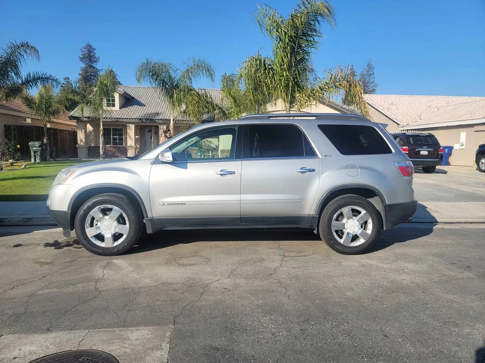 2008 GMC Acadia - Image 5 of 10
