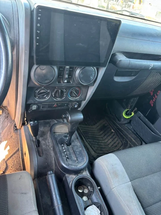 2008 Jeep - Image 2 of 8