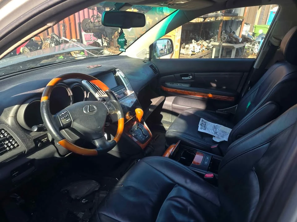 2008 Lexus RX 2nd Gen - Image 4 of 5