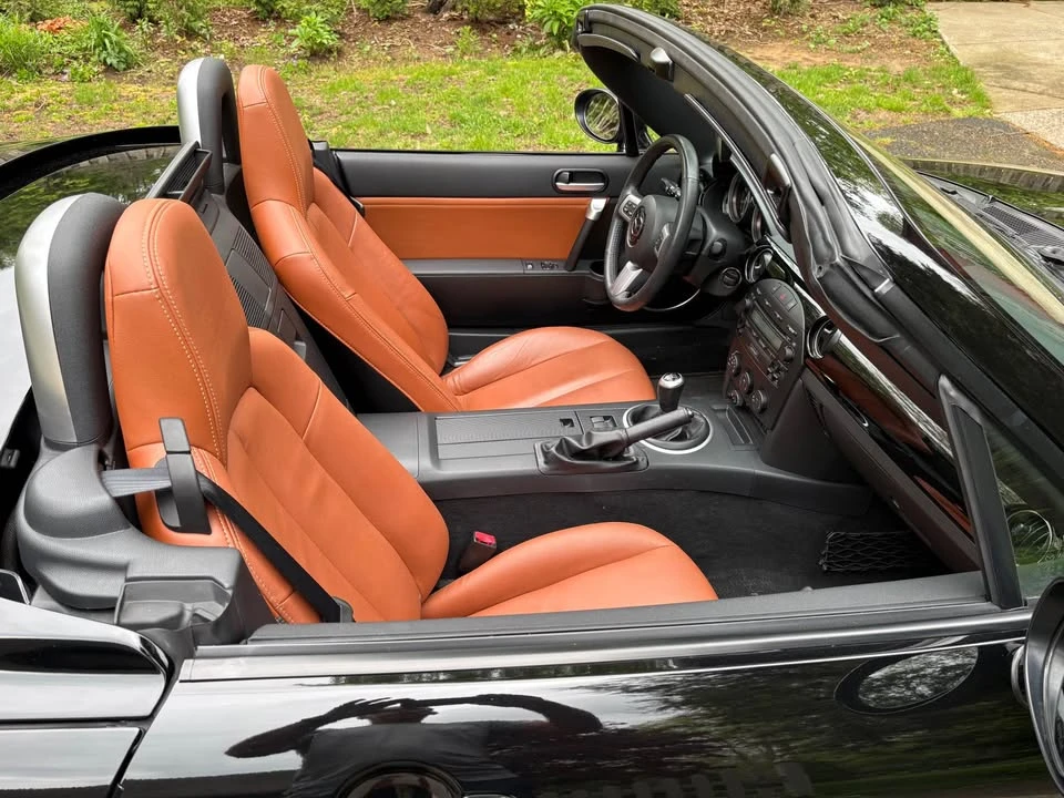 2008 Mazda NC MX-5 Miata - Image 5 of 8