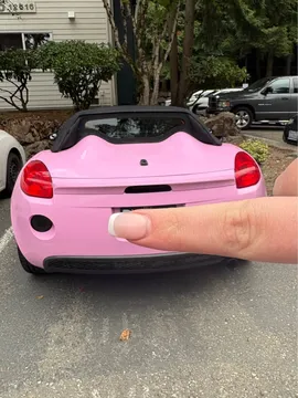 2008 pink Pontiac convertible