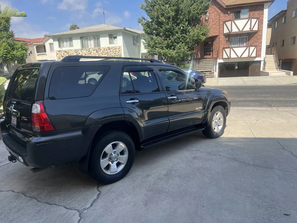 2008 Toyota 4Runner 4th Gen - Image 3 of 8