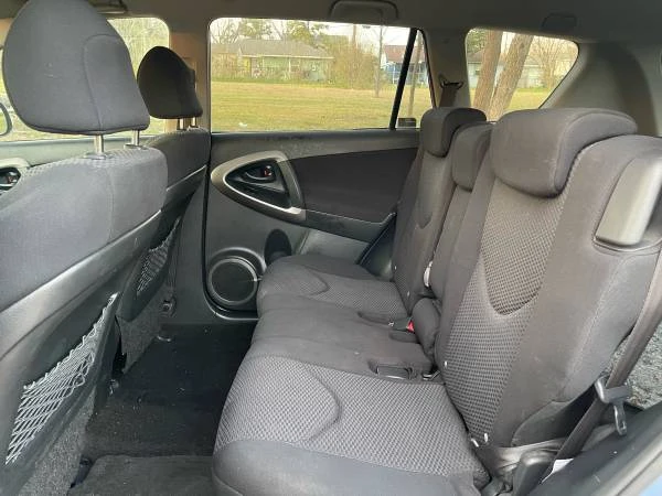 2008 Toyota RAV4 3rd Gen - Image 9 of 12