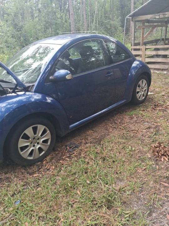 2008 Volkswagen New Beetle - Image 5 of 5