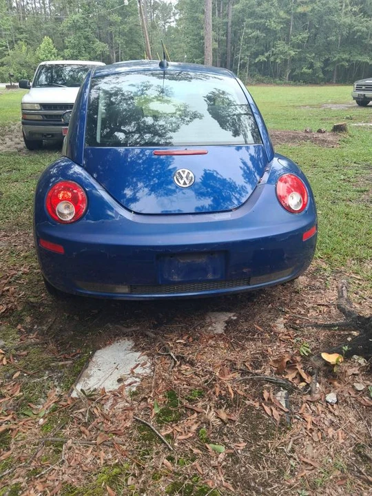 2008 Volkswagen New Beetle - Image 4 of 5