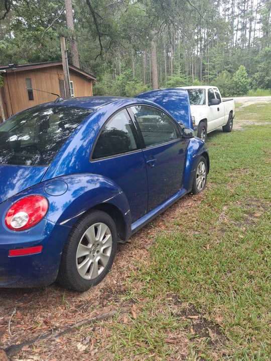 2008 Volkswagen New Beetle - Image 3 of 5