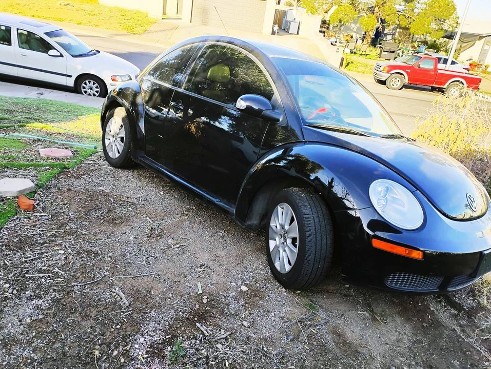 2008 Volkswagen New Beetle - Image 3 of 5