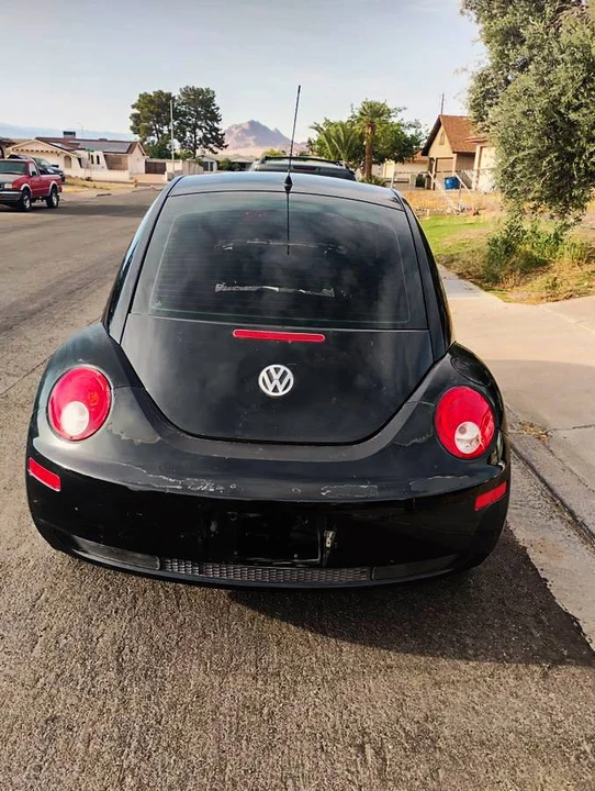 2008 Volkswagen New Beetle - Image 4 of 5