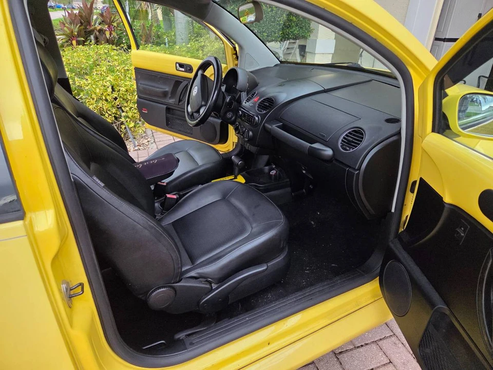 2008 Volkswagen New Beetle - Image 7 of 11