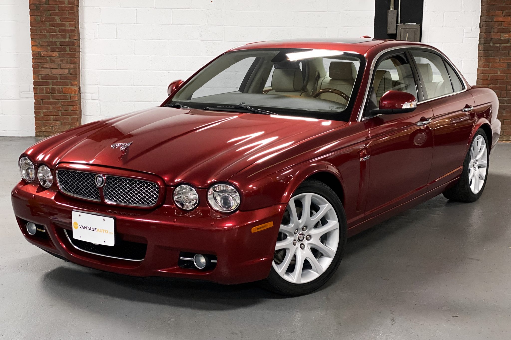 6k-Mile 2008 Jaguar XJ8