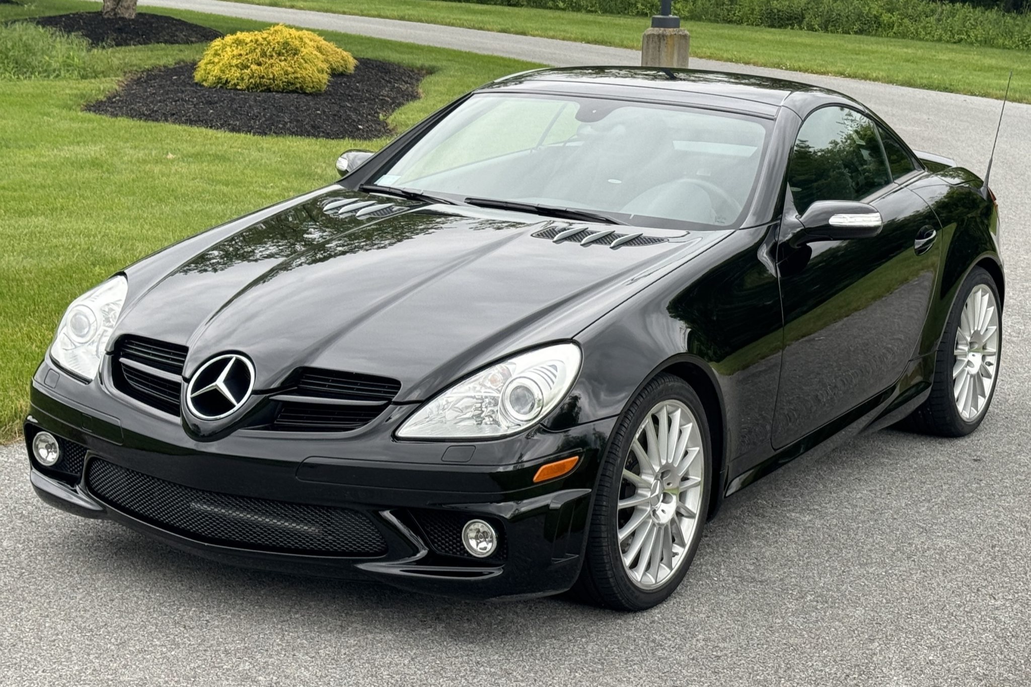 11k-Mile 2008 Mercedes-Benz SLK55 AMG
