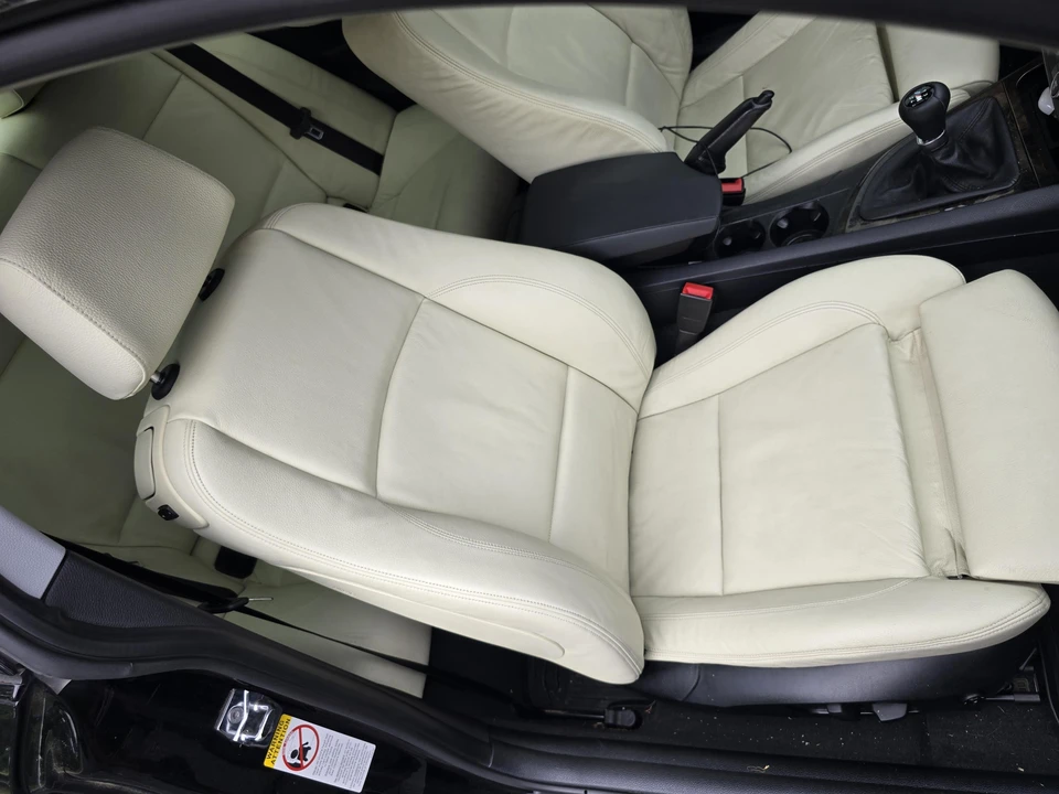 2009 BMW E82 135i & 135is - Image 28 of 30