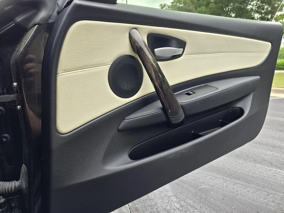 2009 BMW E82 135i & 135is - Image 4 of 30