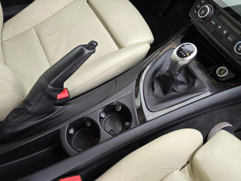 2009 BMW E82 135i & 135is - Image 19 of 30