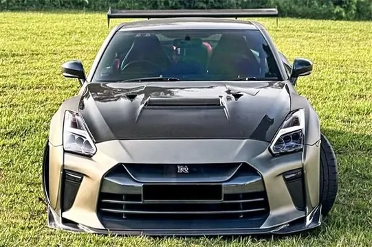 Nissan GTR R35 CBA & DBA VA Style Carbon Fiber Hood