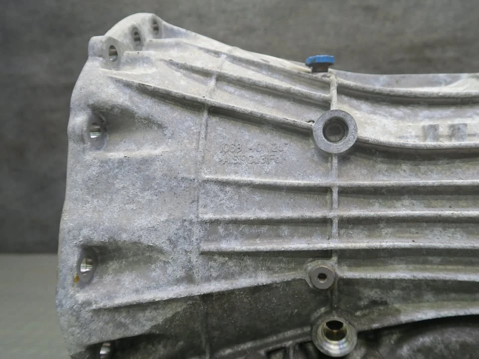 2009 Parts & Memorabilia Gearboxes - Image 6 of 10