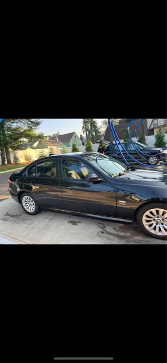 2009 BMW E90 3 Series Sedan - Image 5 of 9