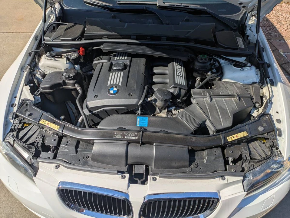 2009 BMW E93 3 Series Convertible - Image 3 of 11