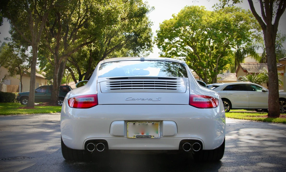 2010 Porsche 997 Carrera S - Image 10 of 31