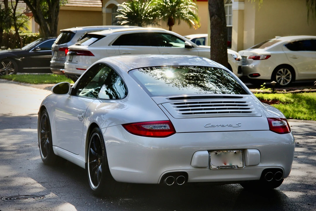 2010 Porsche 997 Carrera S - Image 17 of 31
