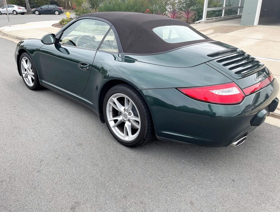 2009 Porsche 997 Carrera 4 - Image 6 of 14