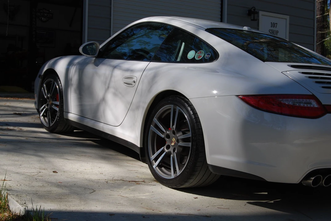 2009 Porsche 997 Carrera 4S - Image 9 of 27