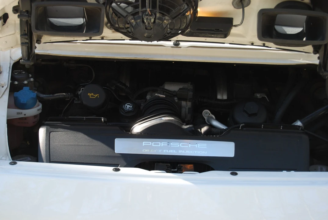2009 Porsche 997 Carrera 4S - Image 12 of 27