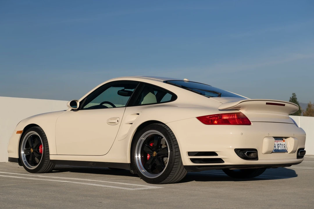 2009 Porsche 997 Turbo - Image 2 of 31