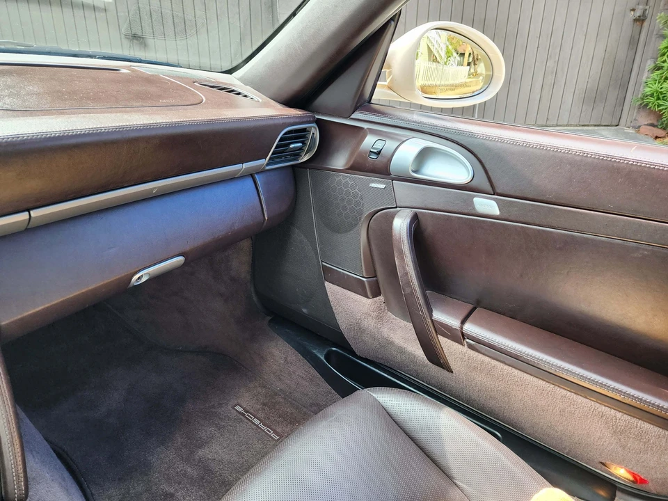 2009 Porsche 997 Carrera 4 - Image 6 of 9