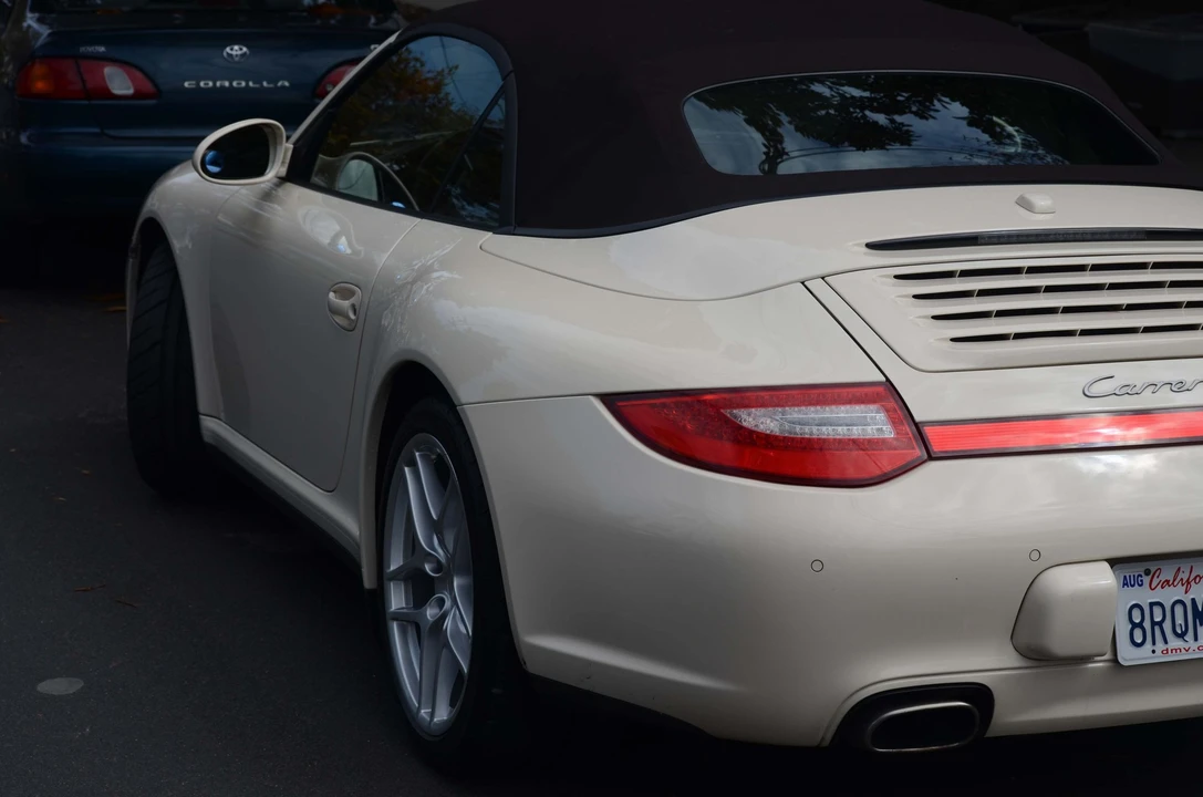 2009 Porsche 997 Carrera 4 - Image 8 of 9