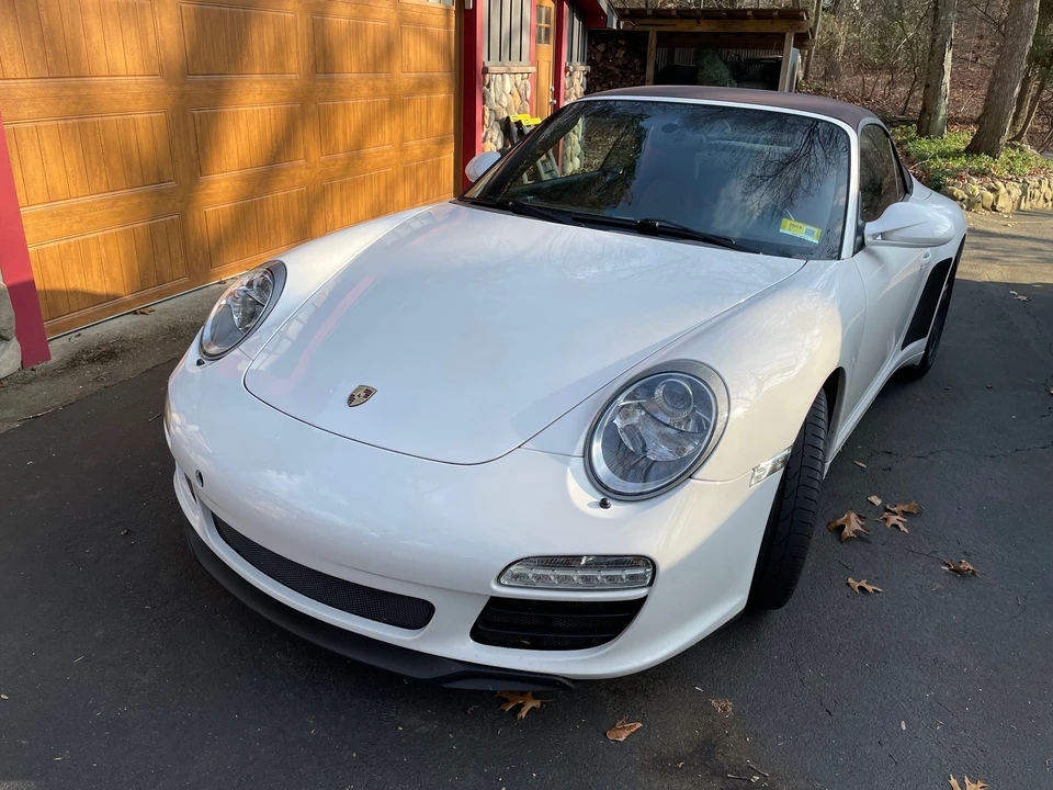 2009 Porsche 997 Carrera 4 - Image 2 of 10