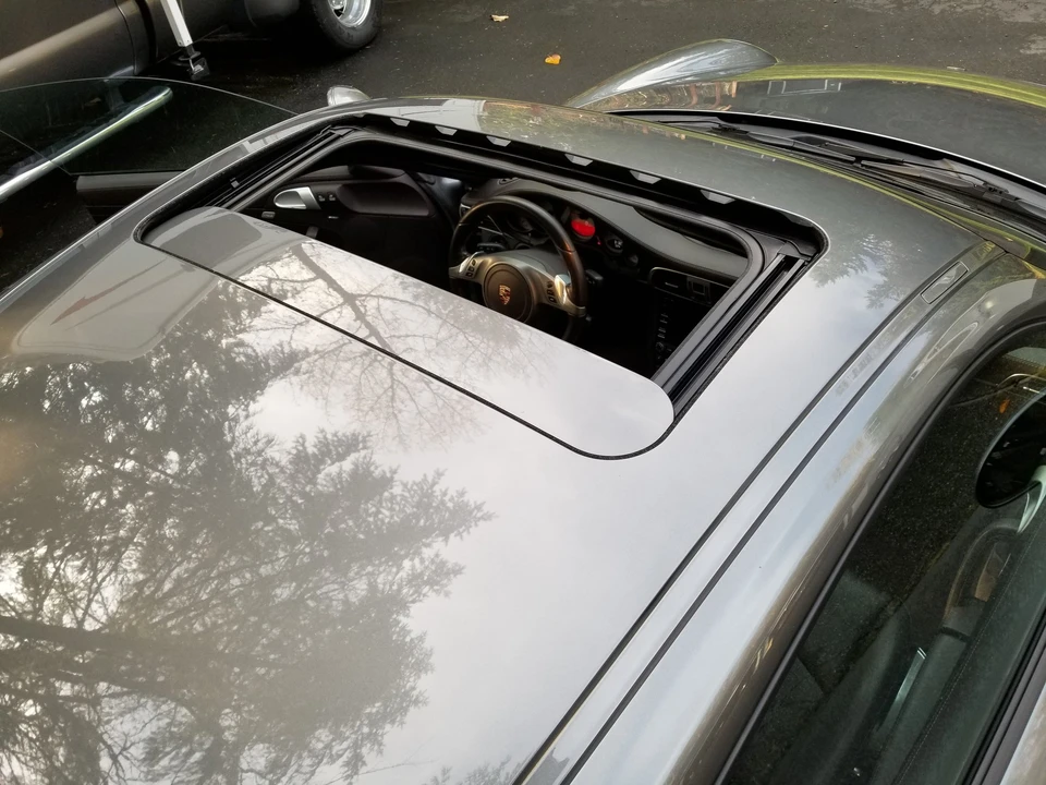 2009 Porsche 997 Carrera 4S - Image 15 of 20