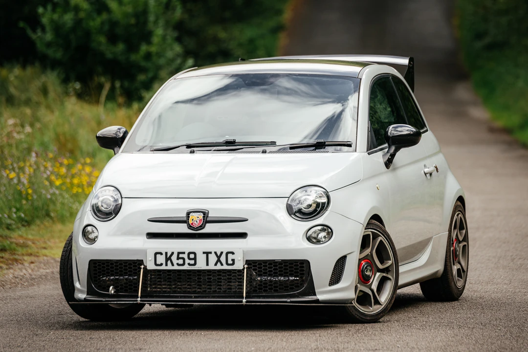 2009 Fiat Abarth 500 - Image 2 of 31