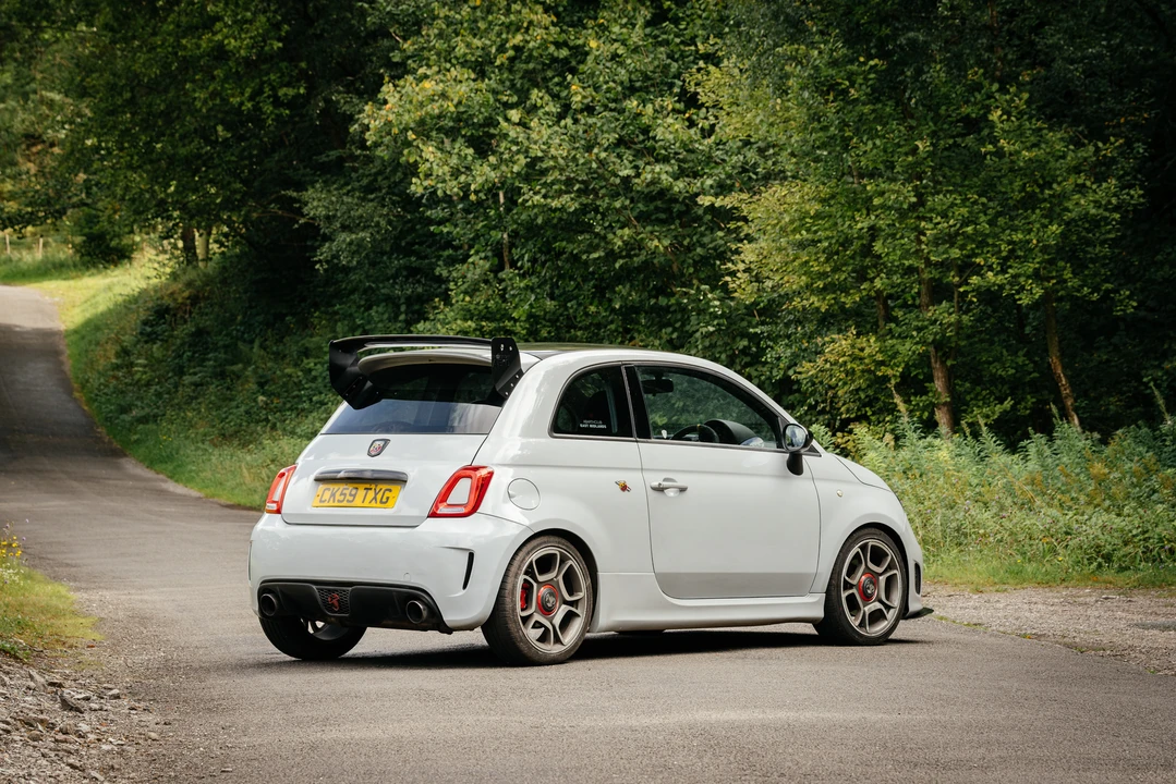 2009 Fiat Abarth 500 - Image 8 of 31