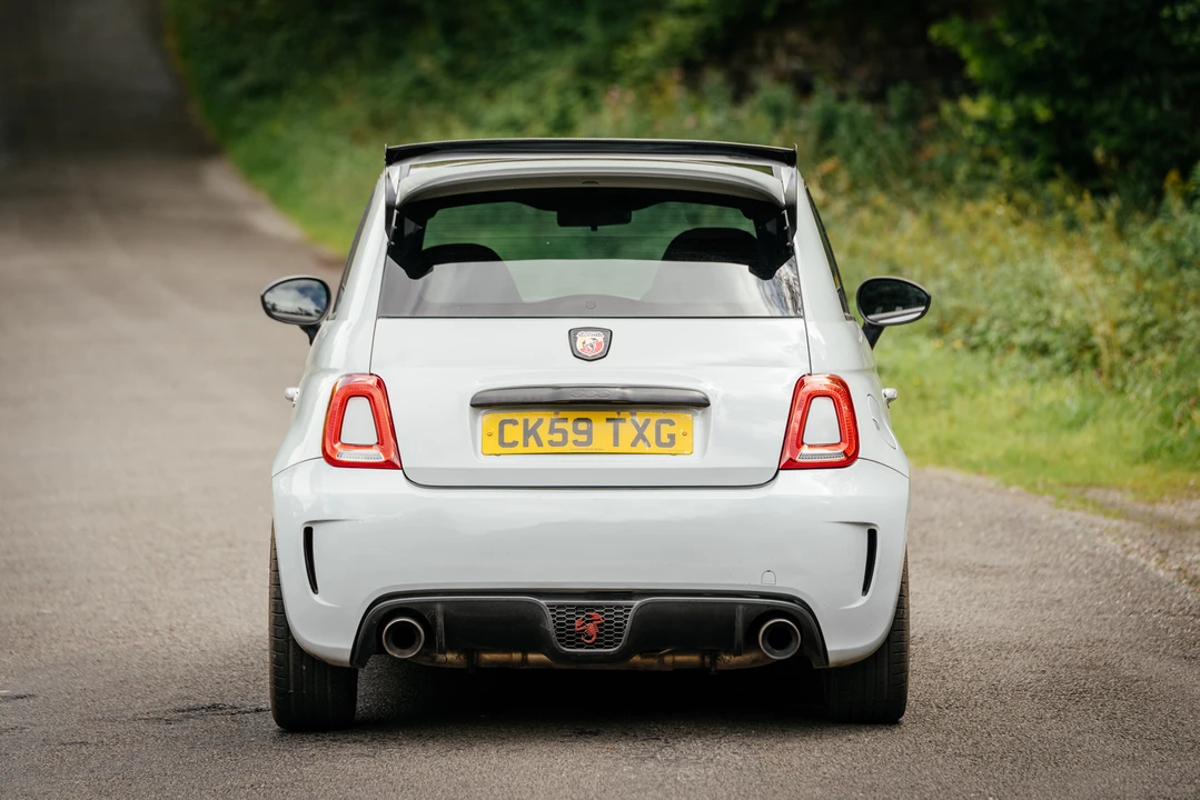 2009 Fiat Abarth 500 - Image 7 of 31