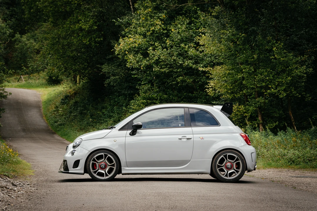 2009 Fiat Abarth 500 - Image 5 of 31