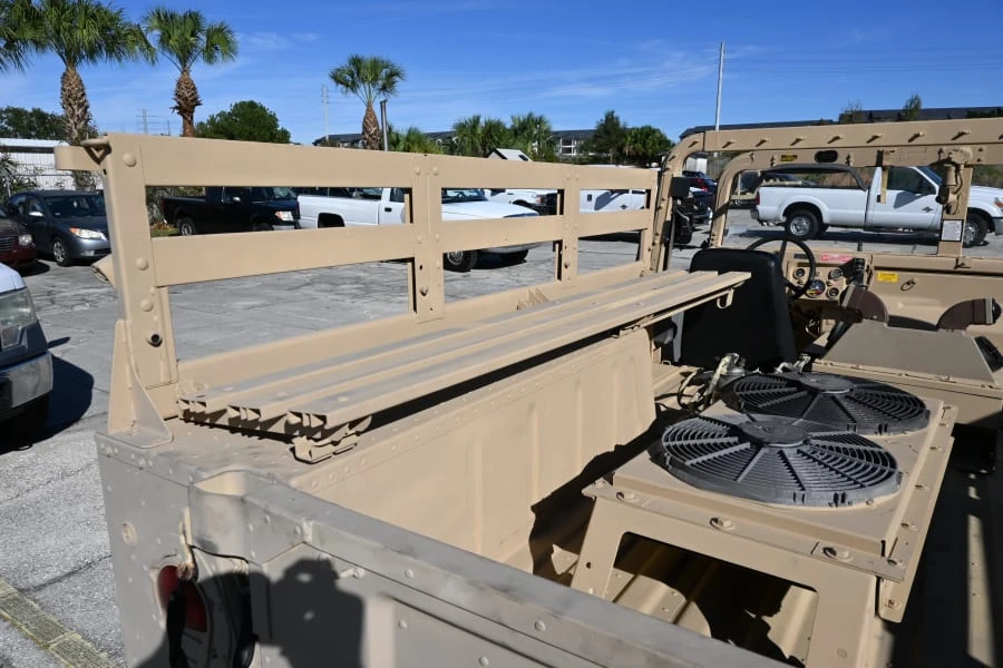 2009 AM General Hummer - Image 9 of 12