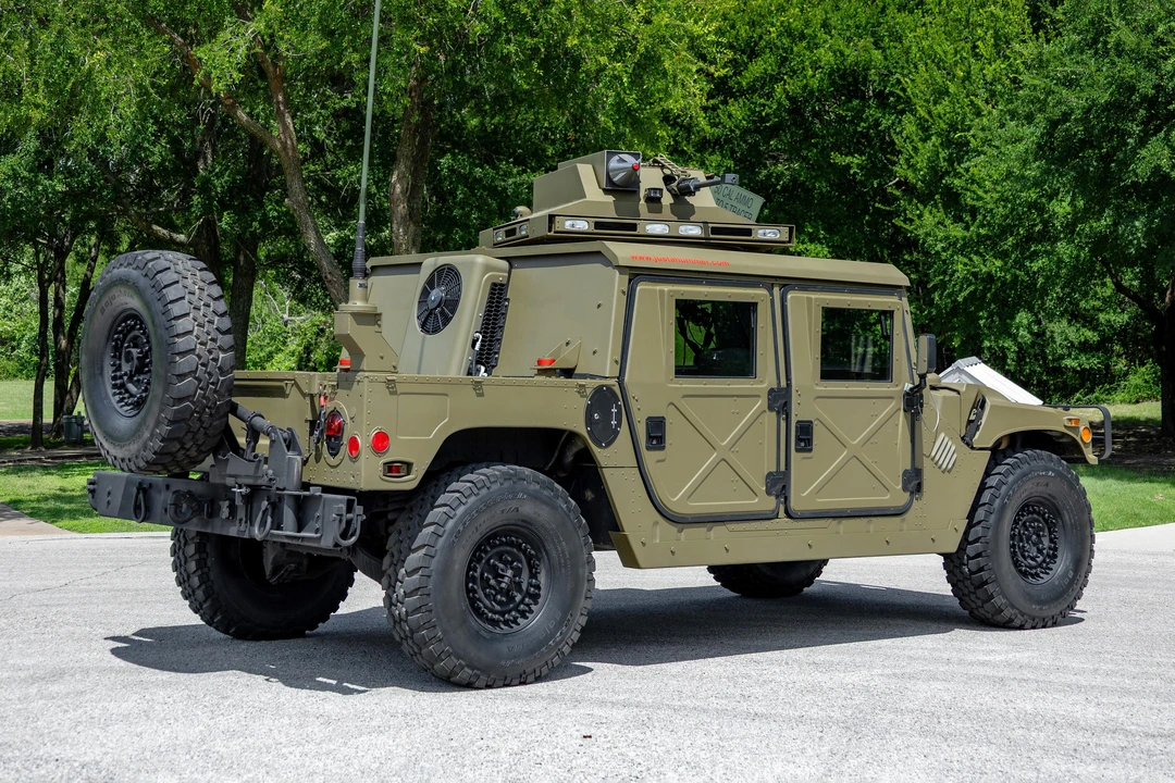 2009 AM General Hummer - Image 7 of 31