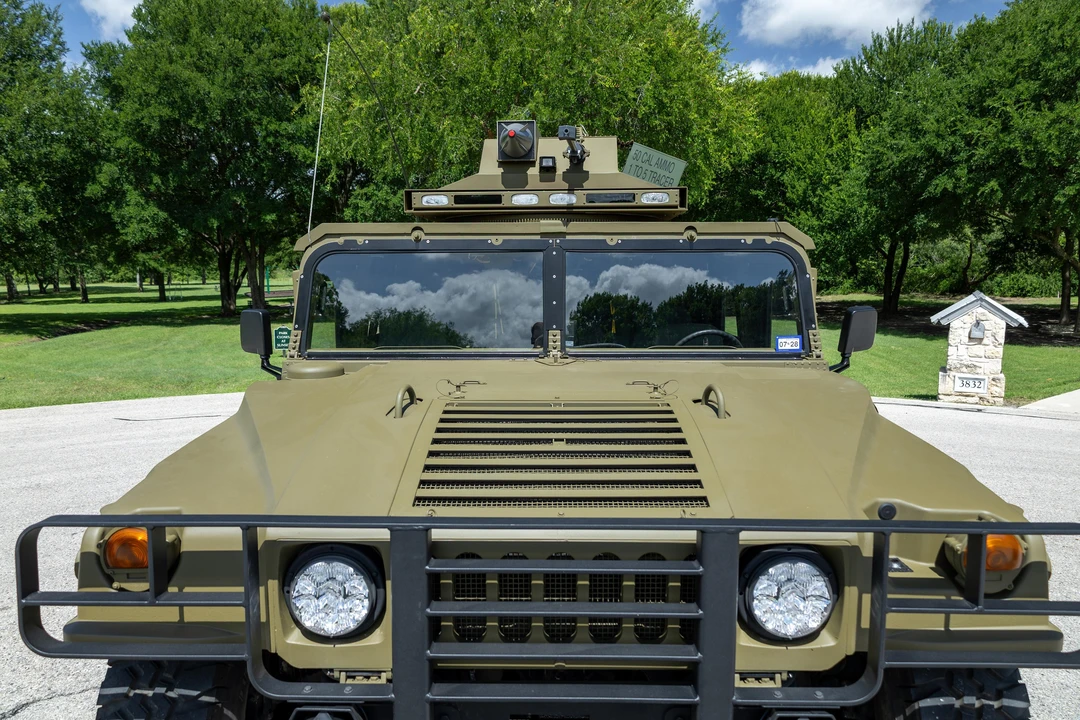 2009 AM General Hummer - Image 9 of 31