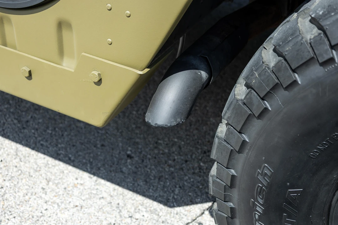 2009 AM General Hummer - Image 17 of 31
