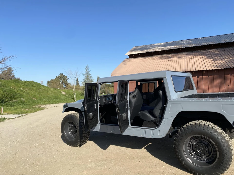 2009 Hummer HMMWV - Image 17 of 31