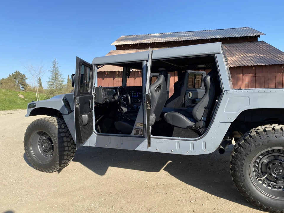 2009 Hummer HMMWV - Image 19 of 31