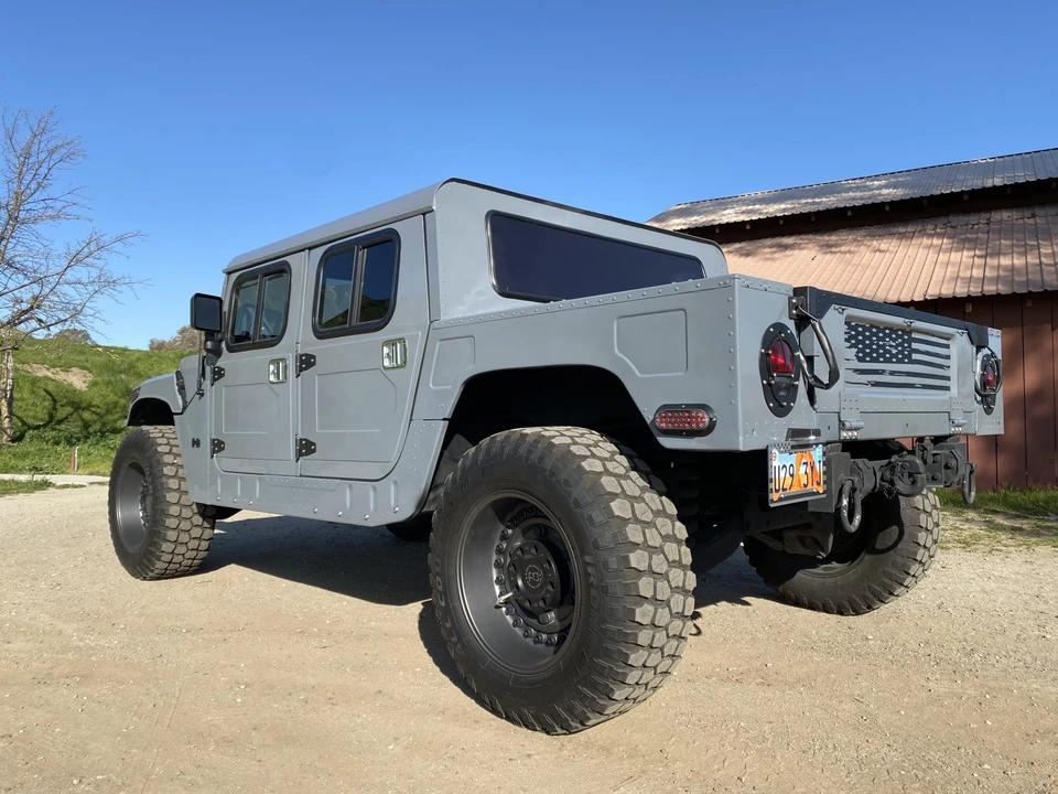 2009 Hummer HMMWV - Image 14 of 31