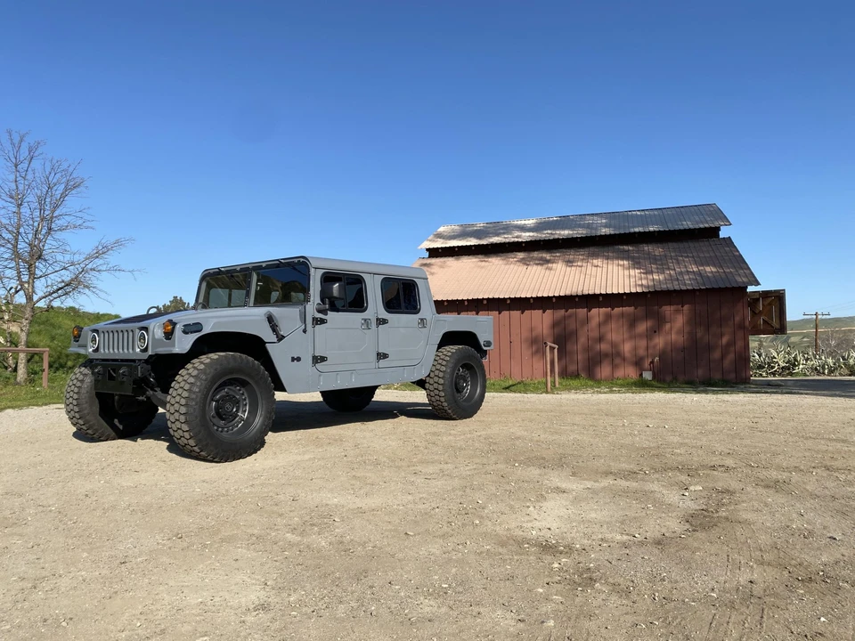 2009 Hummer HMMWV - Image 5 of 31