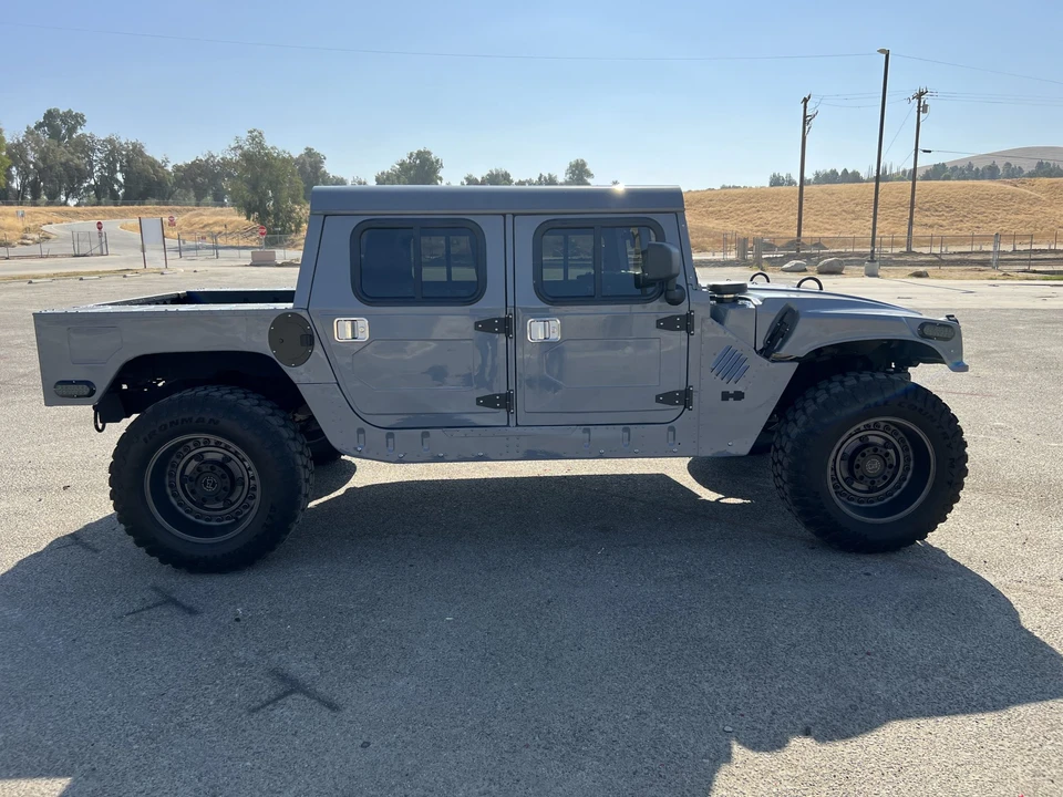 2009 Hummer HMMWV - Image 11 of 31