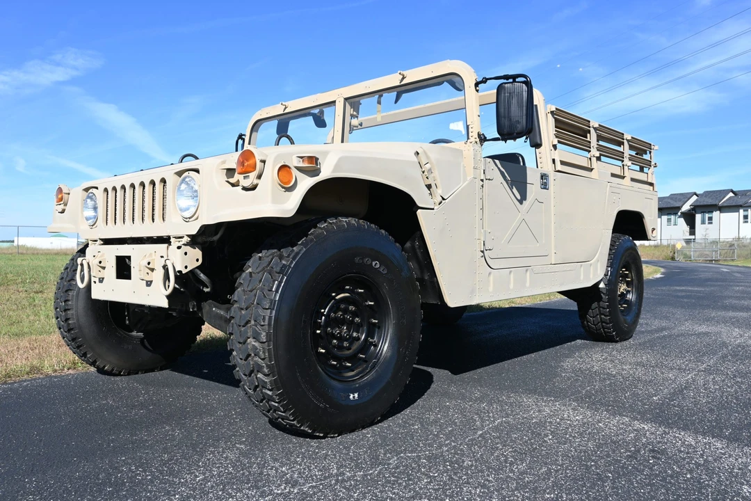 2009 Hummer HMMWV - Image 6 of 31