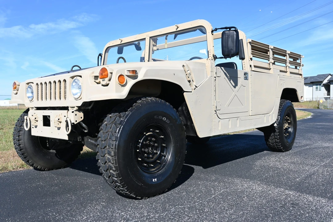 2009 Hummer HMMWV - Image 7 of 31