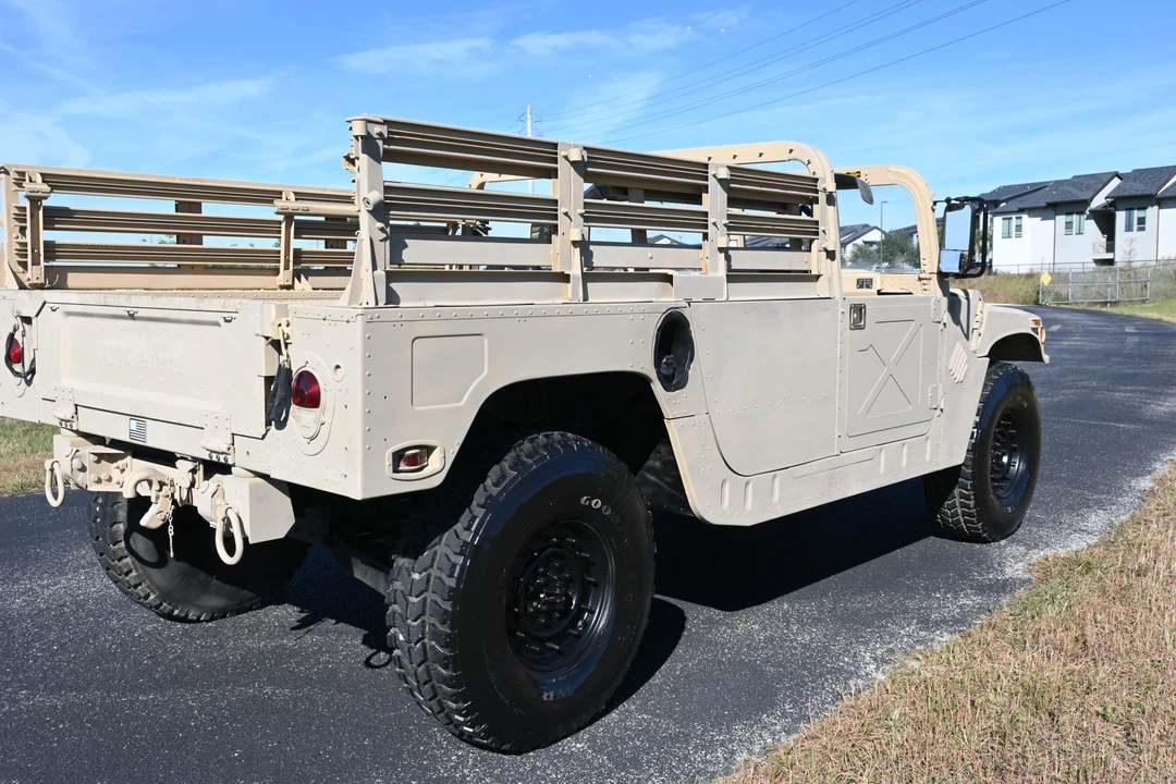 2009 Hummer HMMWV - Image 25 of 31