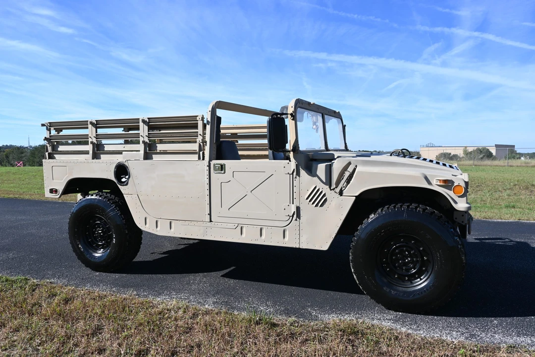 2009 Hummer HMMWV - Image 27 of 31