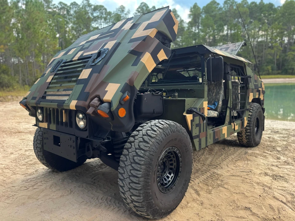 2009 AM General Hummer - Image 21 of 31